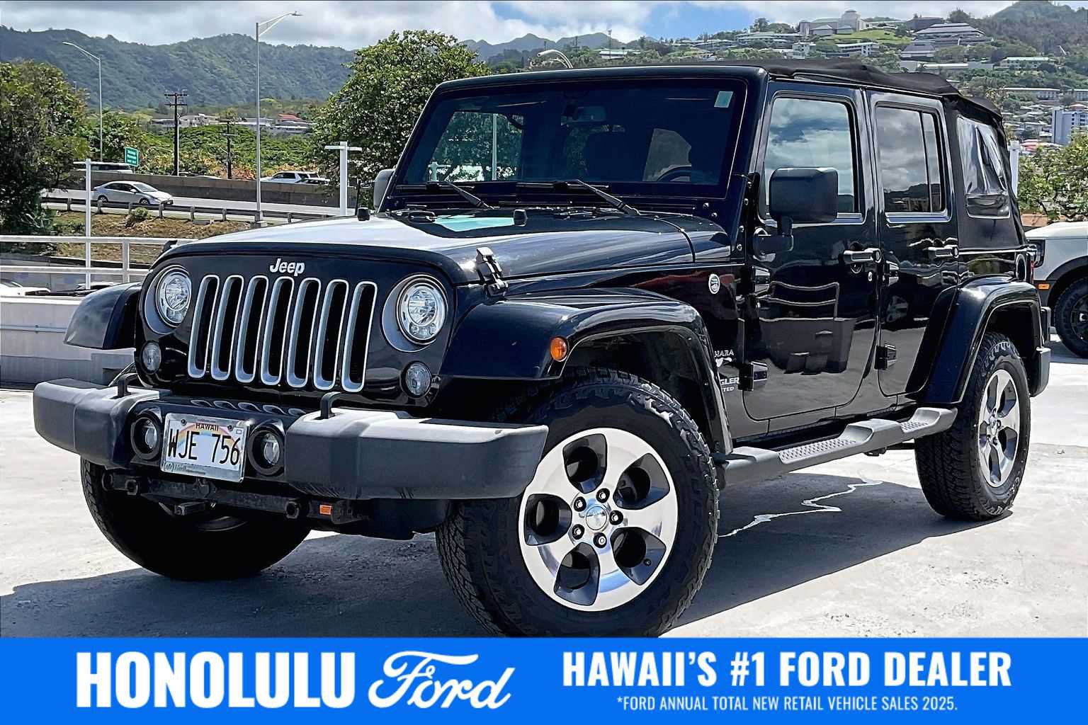 Used 2017 Jeep Wrangler Unlimited Sahara w/ Connectivity Group AWD/4WD image 1