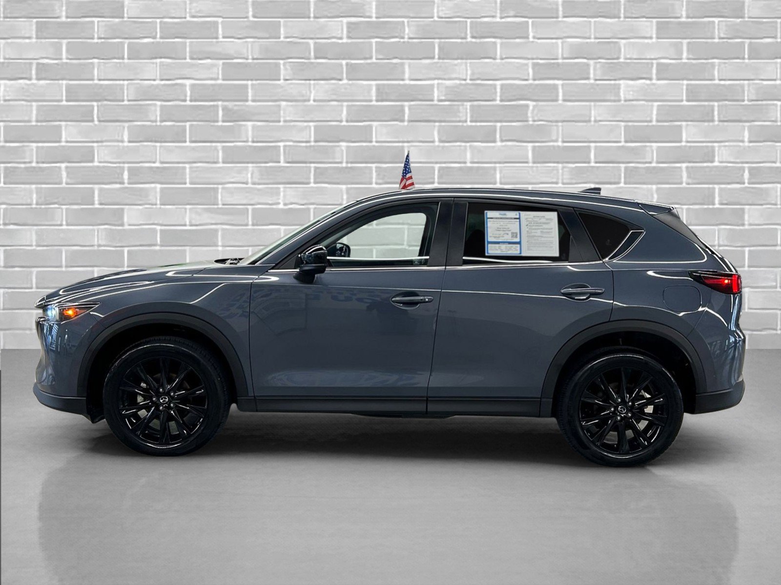 Used 2024 MAZDA CX-5 Carbon Edition image 2