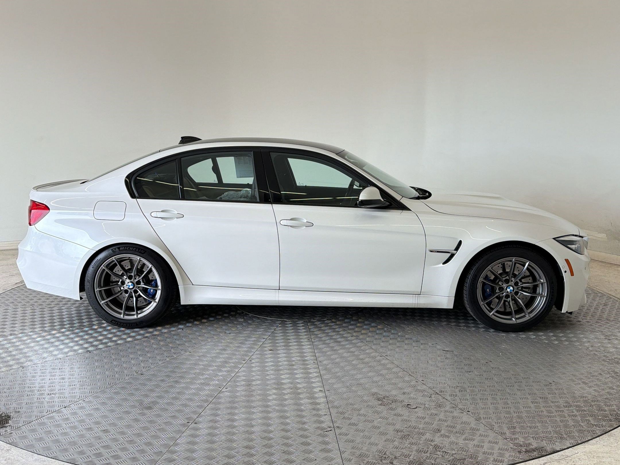 Used 2018 BMW M3 w/ Executive Package RWD image 8