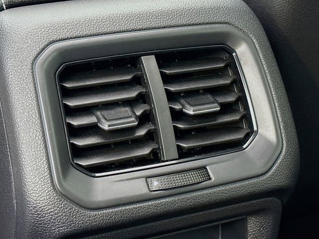 New 2026 Volkswagen Taos SEL image 26