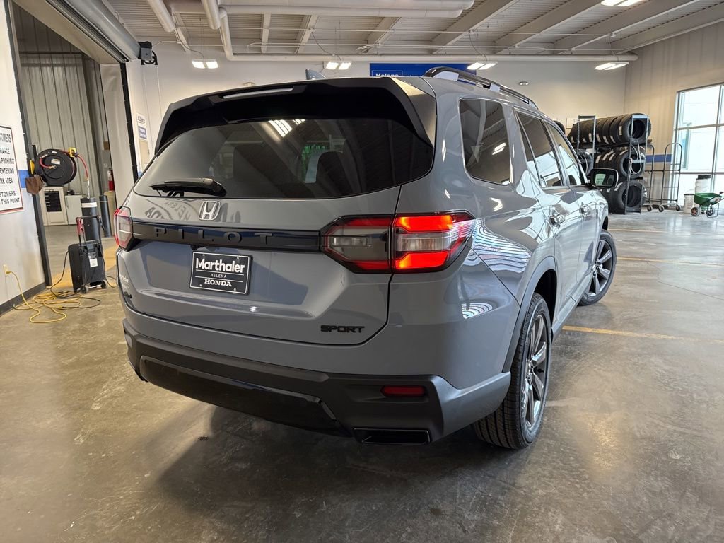New 2026 Honda Pilot Sport image 5
