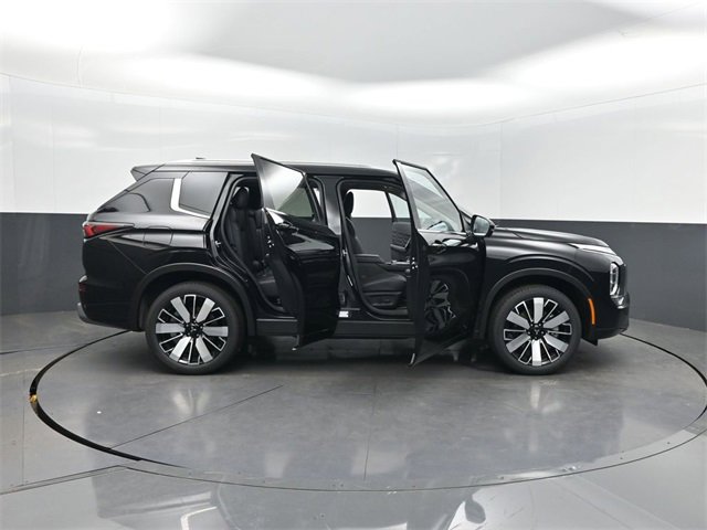 New 2025 Mitsubishi Outlander SEL image 36