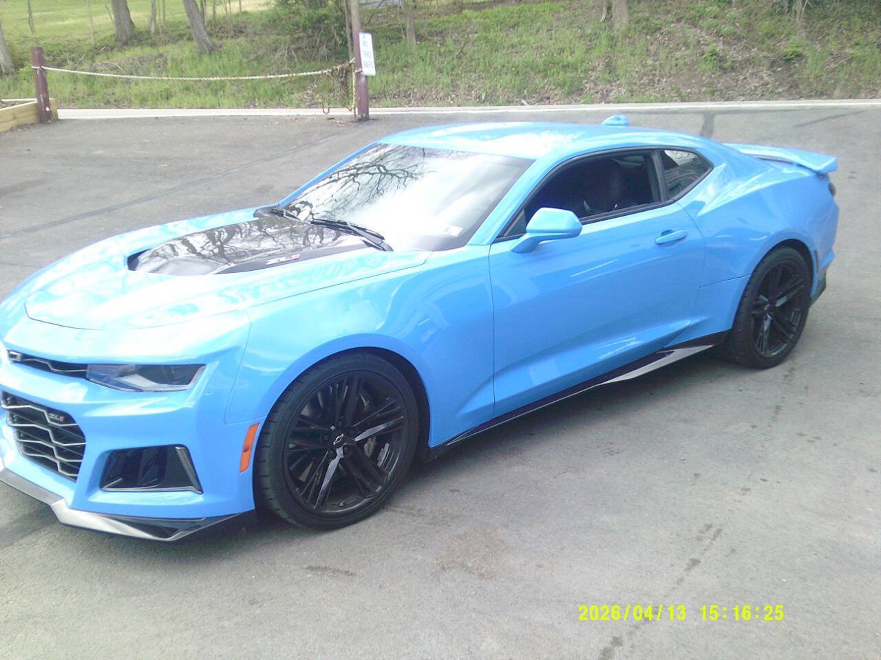 Used 2022 Chevrolet Camaro ZL1 RWD image 1