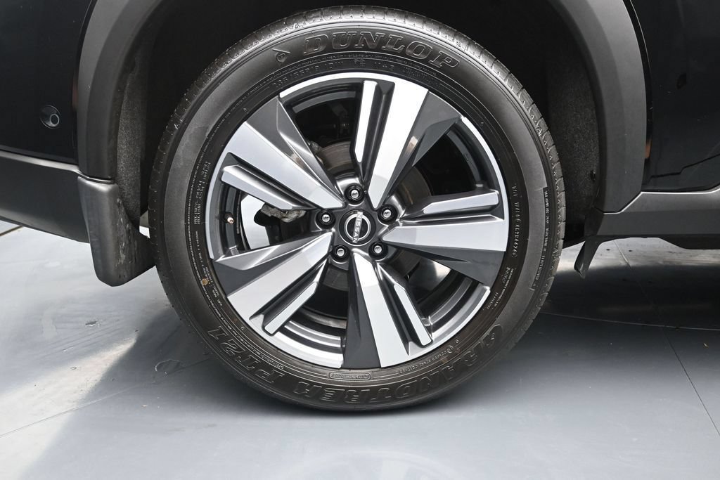 Certified 2025 Nissan Rogue SL AWD/4WD image 16