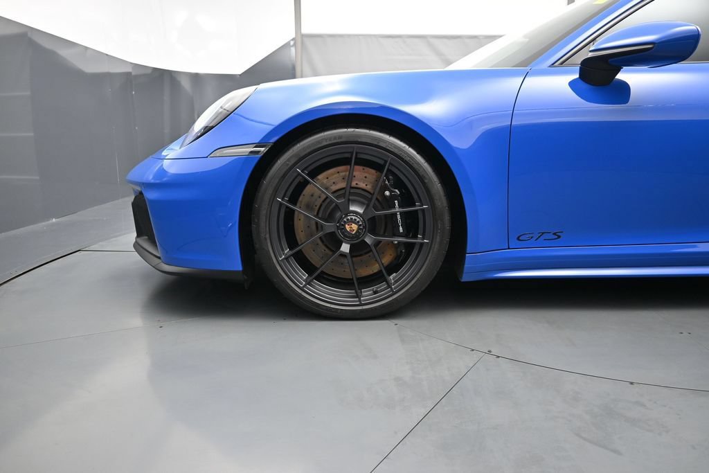Used 2025 Porsche 911 Carrera GTS RWD image 9