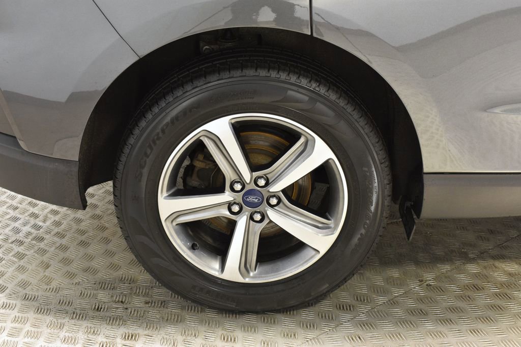 Used 2020 Ford Edge SEL w/ Convenience Package image 37
