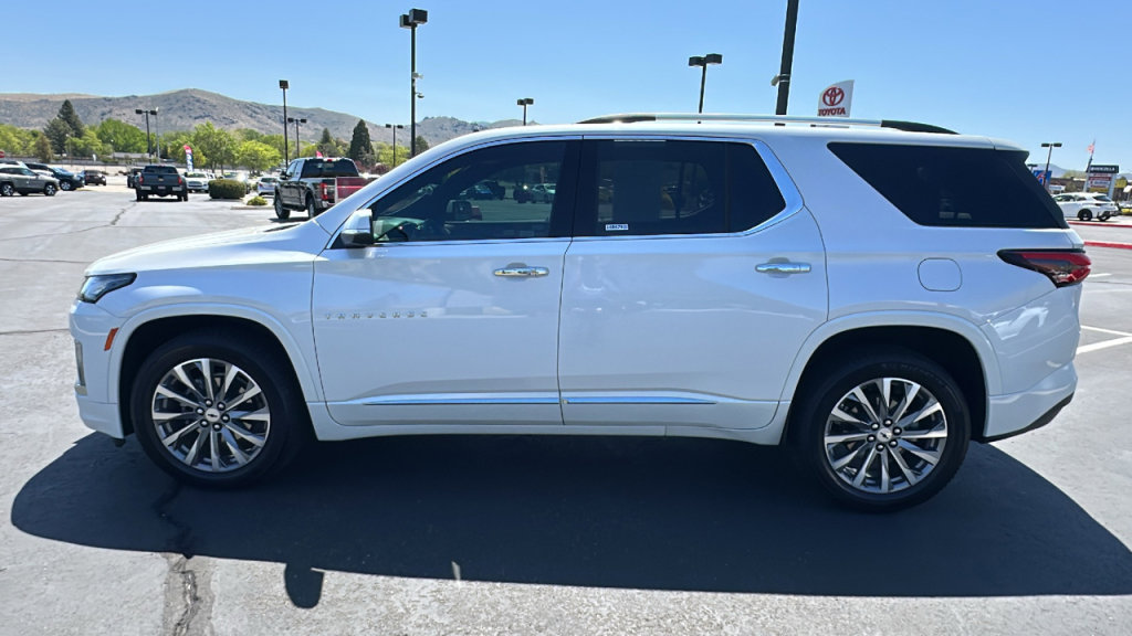 Used 2023 Chevrolet Traverse Premier image 6