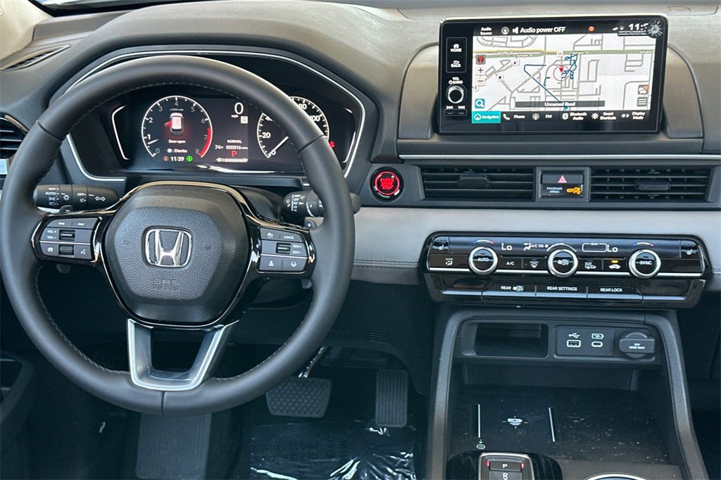 New 2025 Honda Pilot Touring image 15