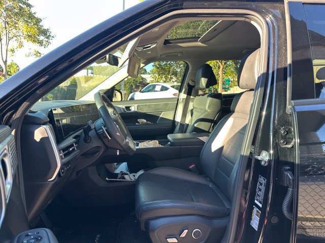 Used 2024 Hyundai Santa Fe Limited AWD/4WD image 6