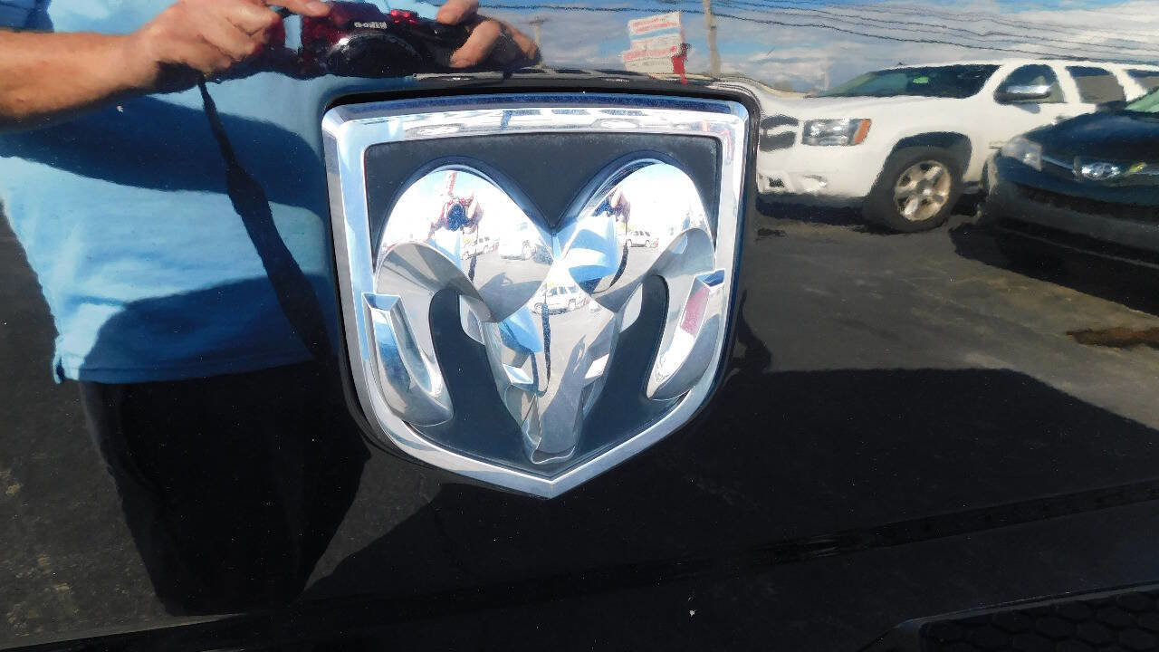 Used 2012 RAM 1500 Sport w/ Sport Premium Group image 28