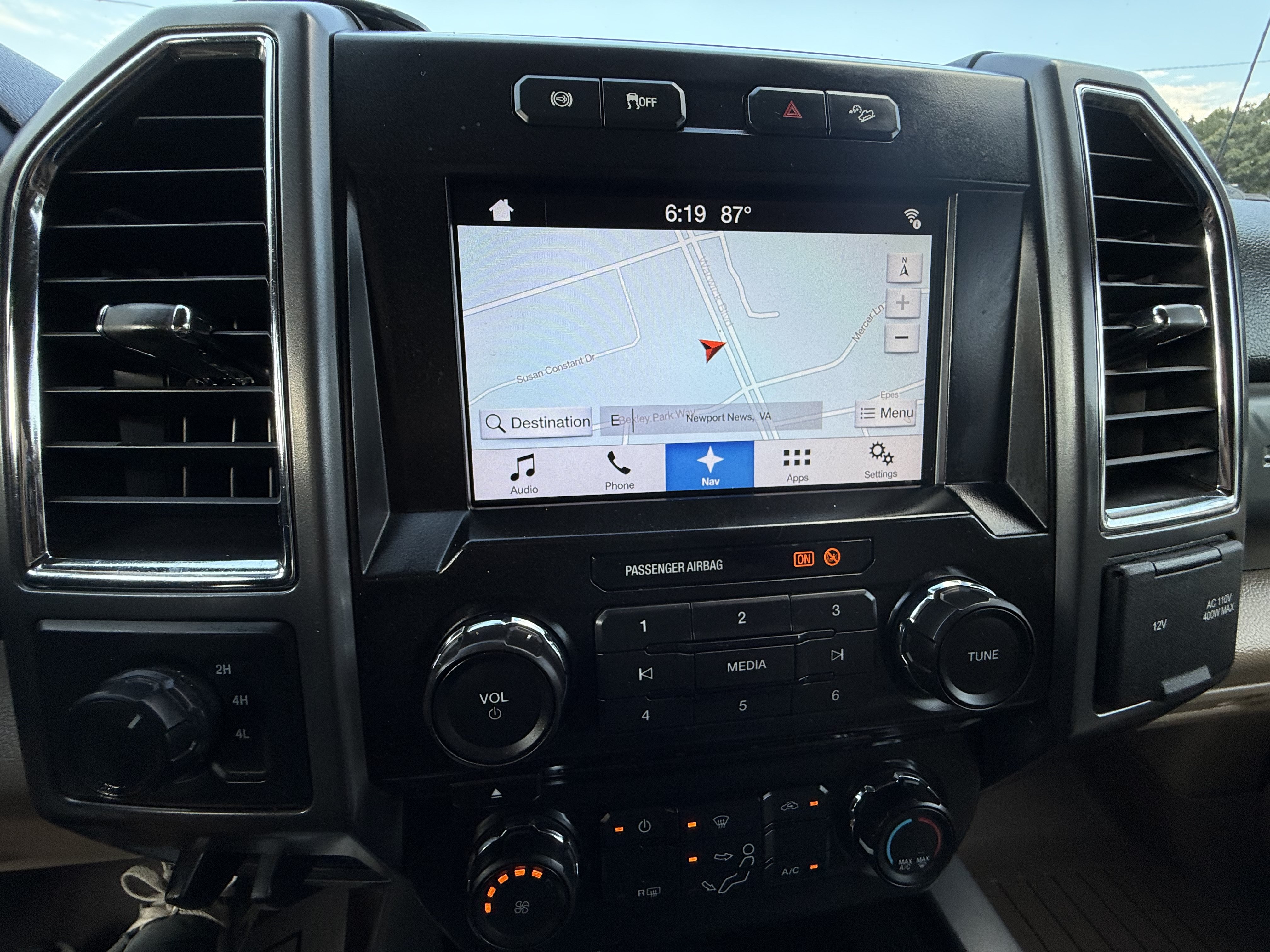 Used 2017 Ford F250 XLT w/ XLT Value Package AWD/4WD image 28