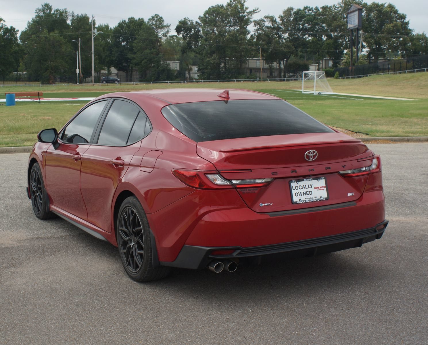 Used 2025 Toyota Camry SE FWD image 15