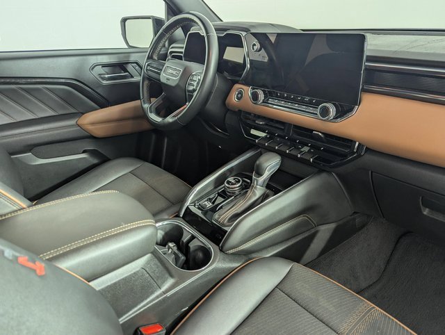 Used 2023 GMC Canyon AT4 w/ LPO, Skid Plate Package image 30