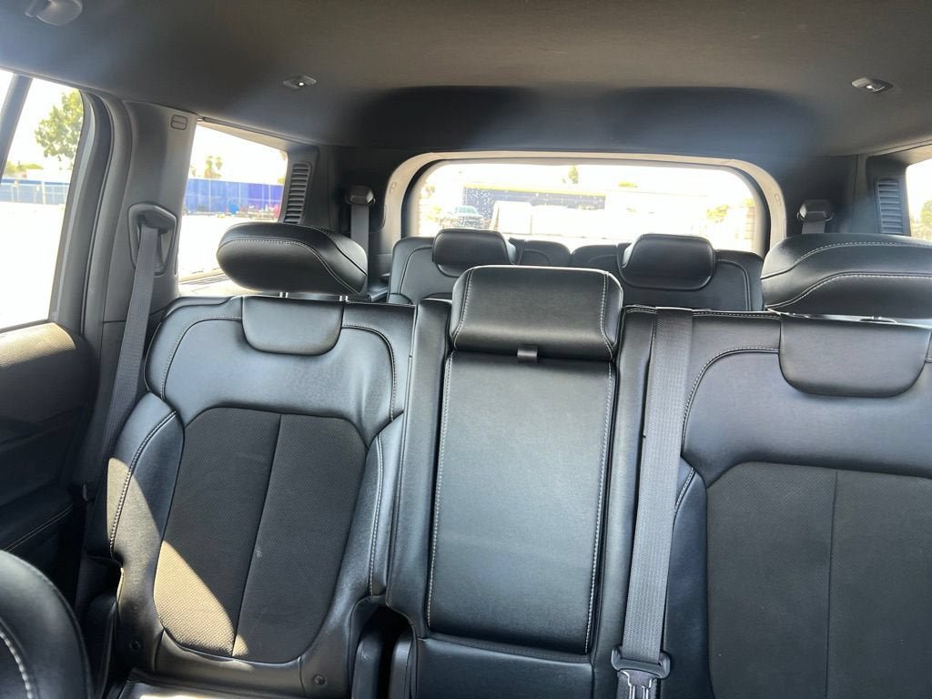 Used 2023 Jeep Grand Cherokee L Laredo AWD/4WD image 10