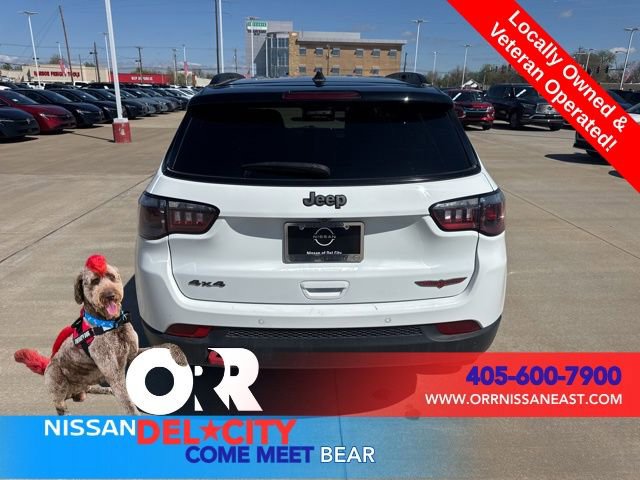 Used 2025 Jeep Compass Trailhawk image 4