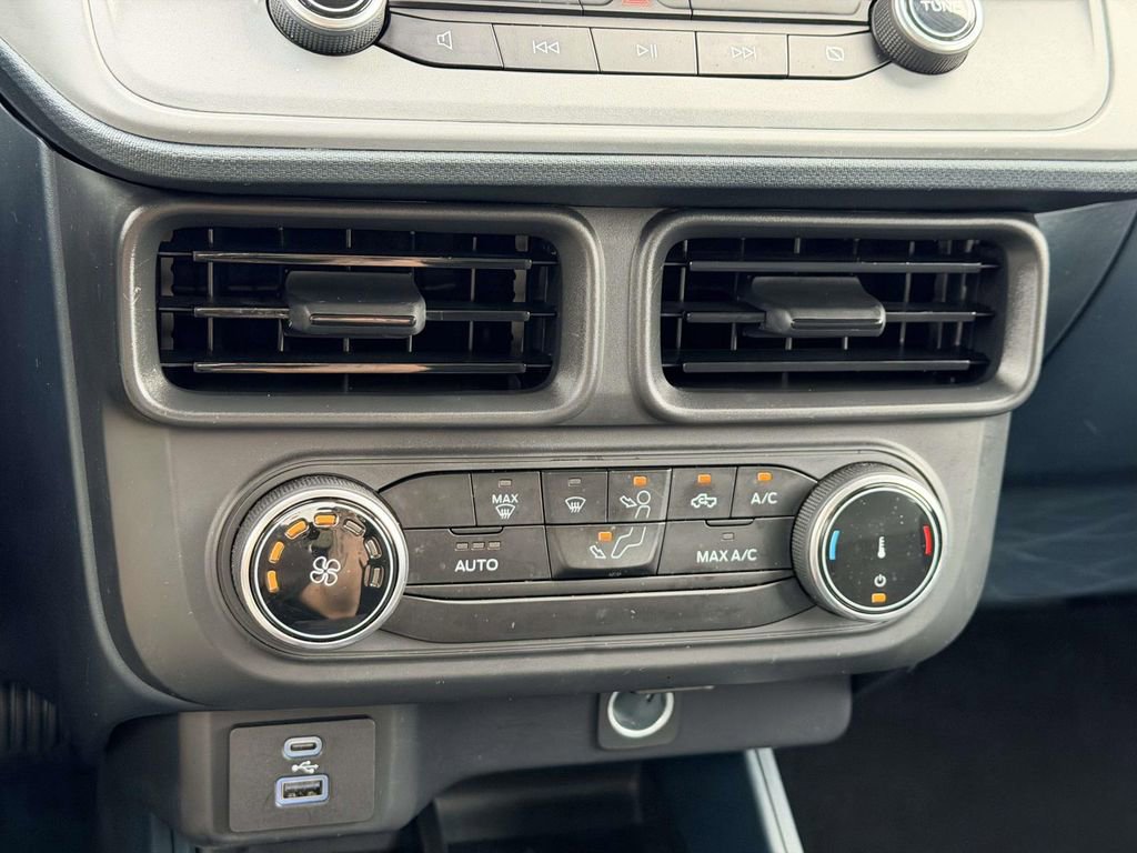 Used 2023 Ford Maverick XL w/ Equipment Group 100A Standard AWD/4WD image 5