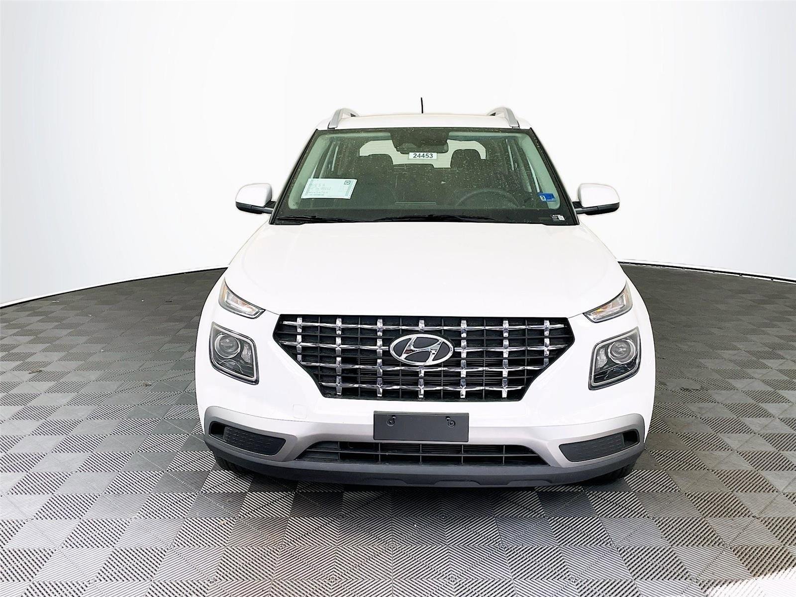 New 2026 Hyundai Venue SEL image 2