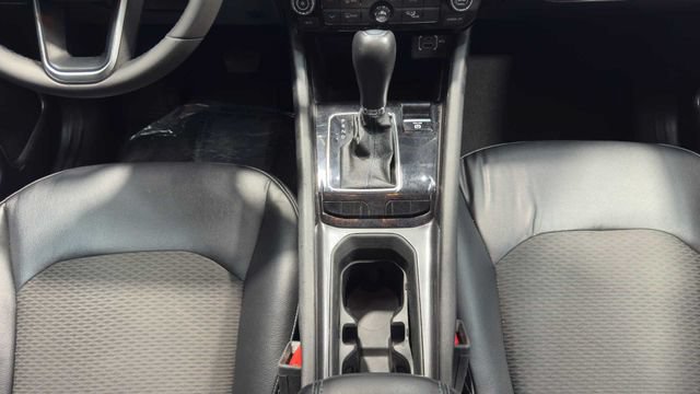 Used 2022 Jeep Compass Latitude FWD image 19