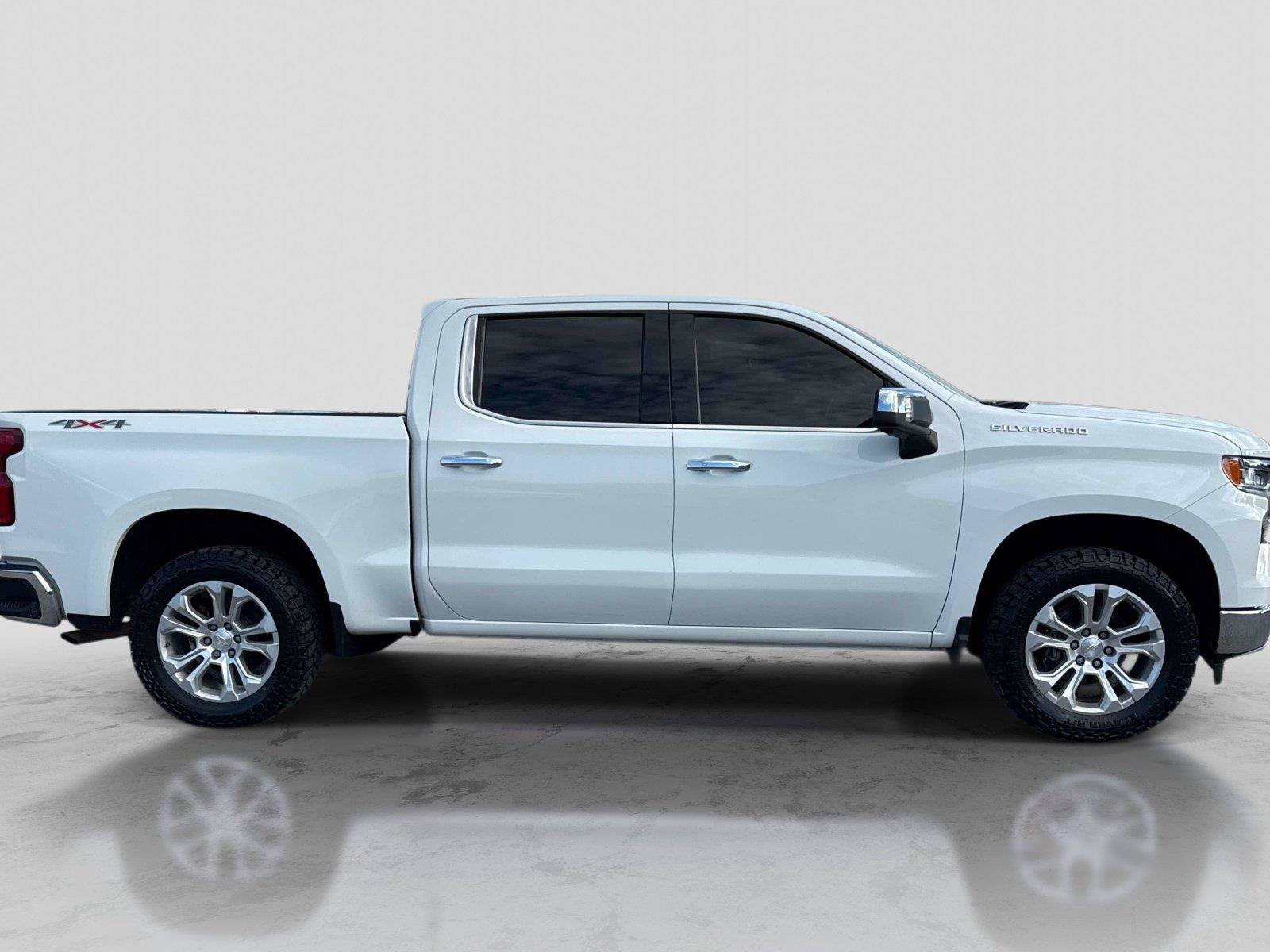 Used 2023 Chevrolet Silverado 1500 LTZ AWD/4WD image 5