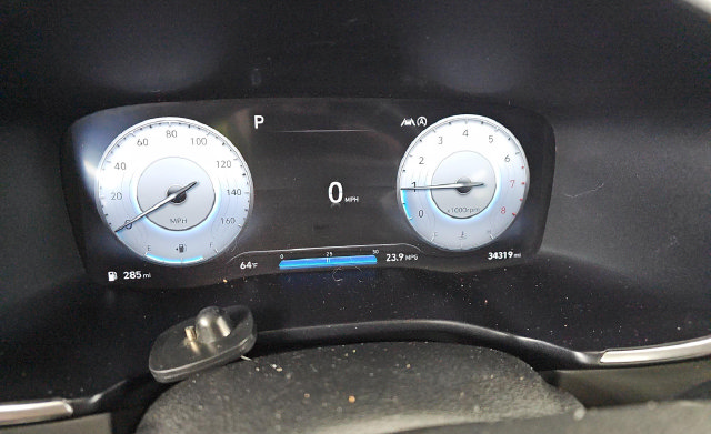 Used 2023 Hyundai Santa Fe SEL w/ Premium Package FWD image 6