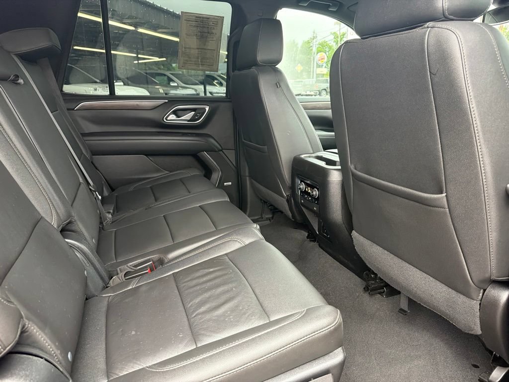 Used 2023 Chevrolet Tahoe Z71 w/ Luxury Package AWD/4WD image 13