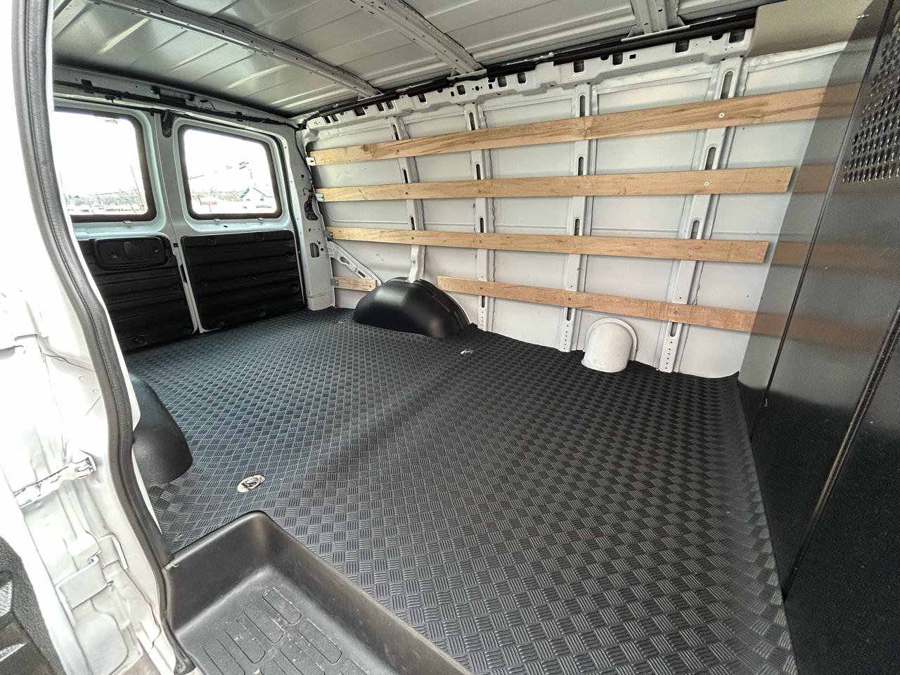 Used 2024 Chevrolet Express 2500 2500 Cargo w/ Driver Convenience Package image 13