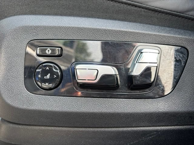 Used 2026 BMW X7 M60i AWD/4WD image 15