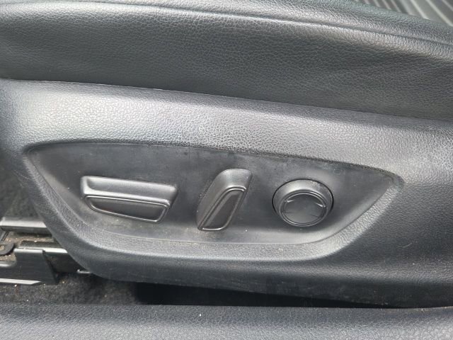 Used 2023 Toyota Camry SE w/ Convenience Package image 22