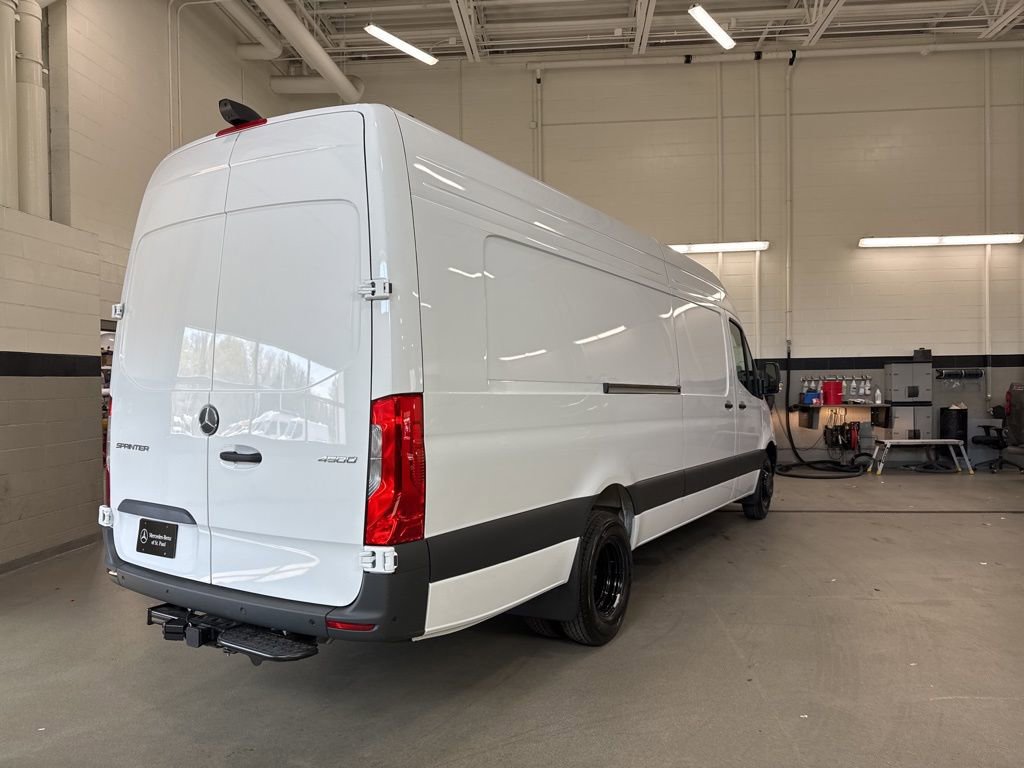 New 2025 Mercedes-Benz Sprinter 4500 image 5