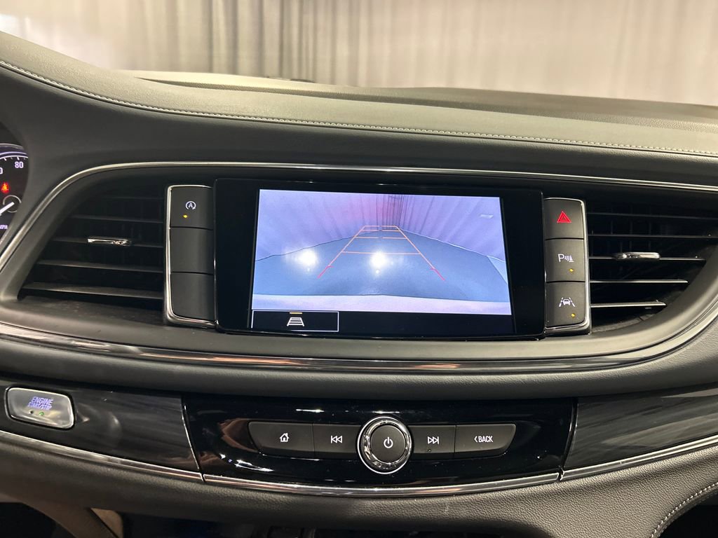 Used 2024 Buick Enclave Essence FWD image 18