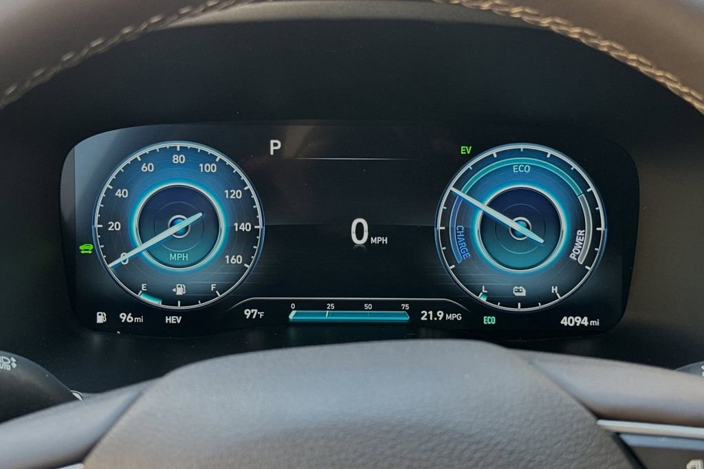 Used 2023 Hyundai Santa Fe SEL Convenience image 23