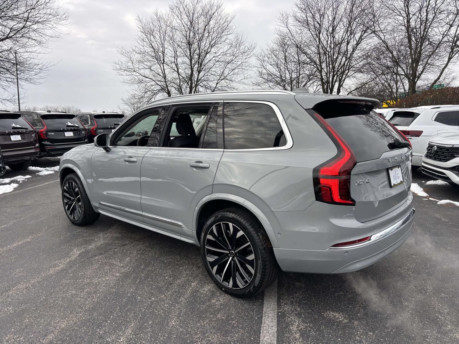 New 2026 Volvo XC90 B6 Ultra w/ Protection Package AWD/4WD image 5