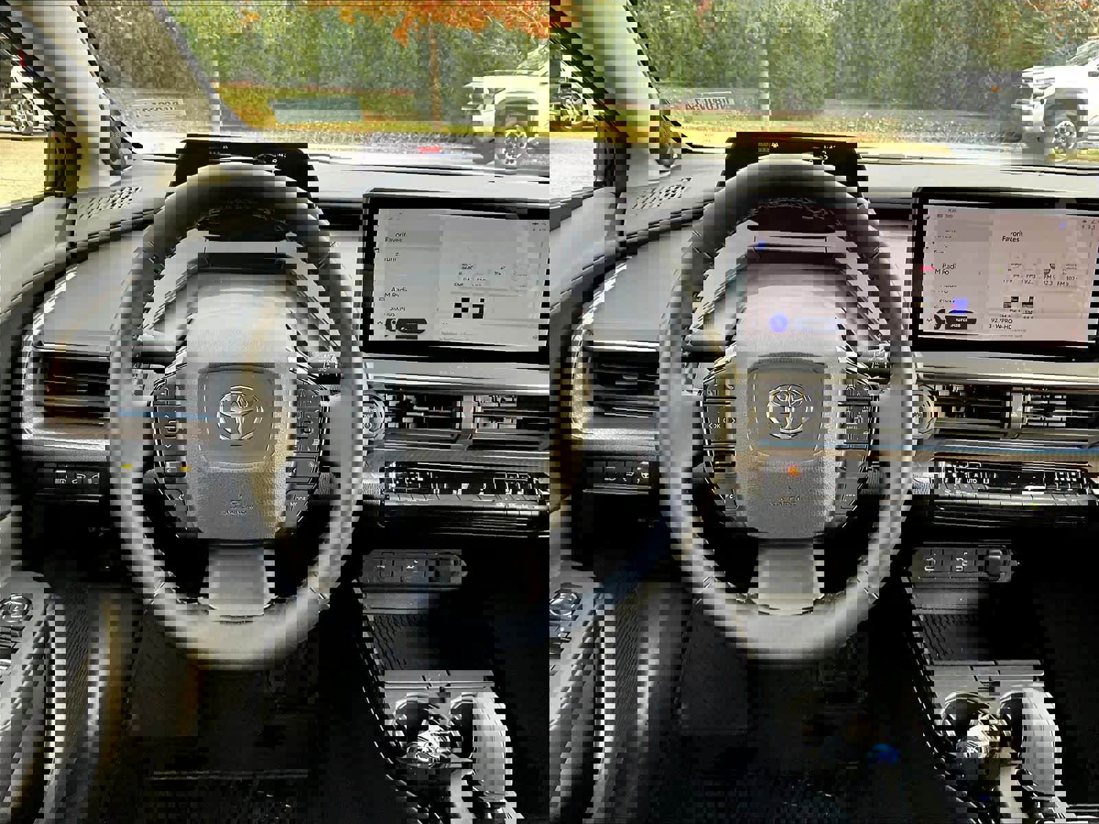 Used 2024 Toyota Prius Limited image 17