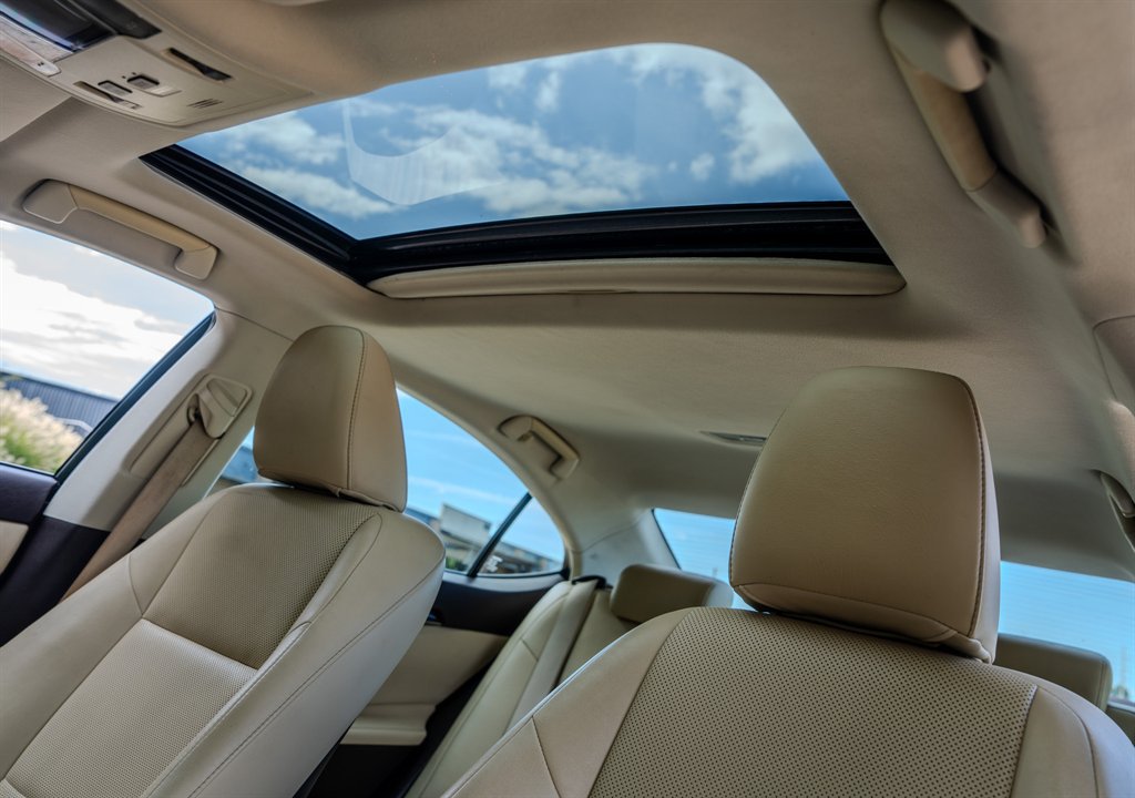 Used 2018 Lexus ES 350 w/ Premier Package FWD image 28