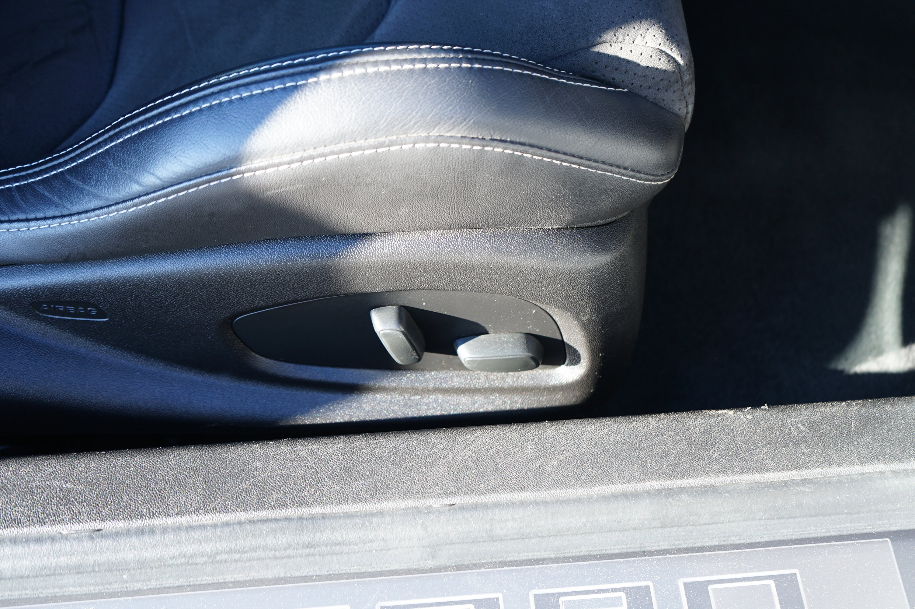 Used 2018 Chevrolet Camaro SS image 34