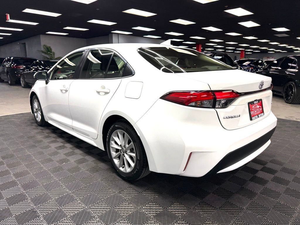Used 2020 Toyota Corolla XLE w/ Carpet Mat Package (TMS) FWD image 11