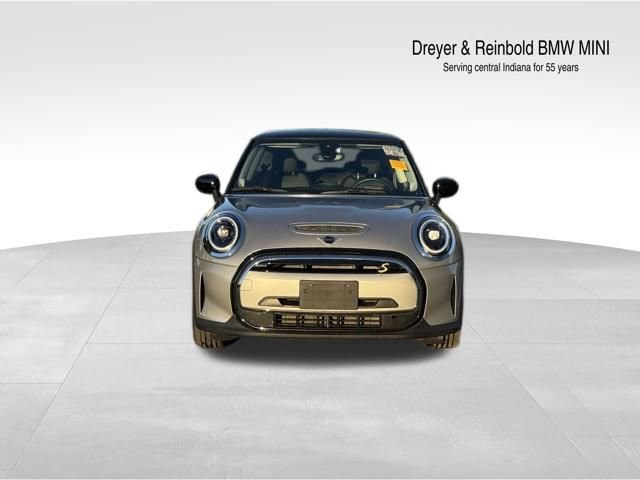 Certified 2024 MINI Cooper SE image 6