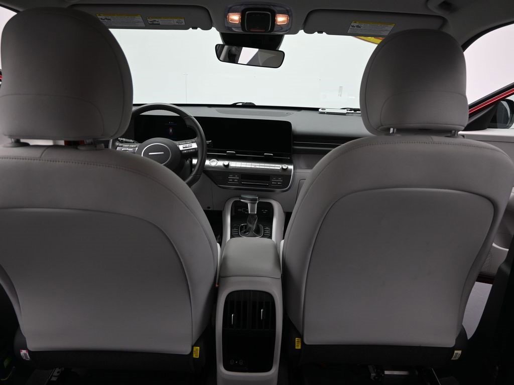 Used 2025 Hyundai Kona SEL image 19