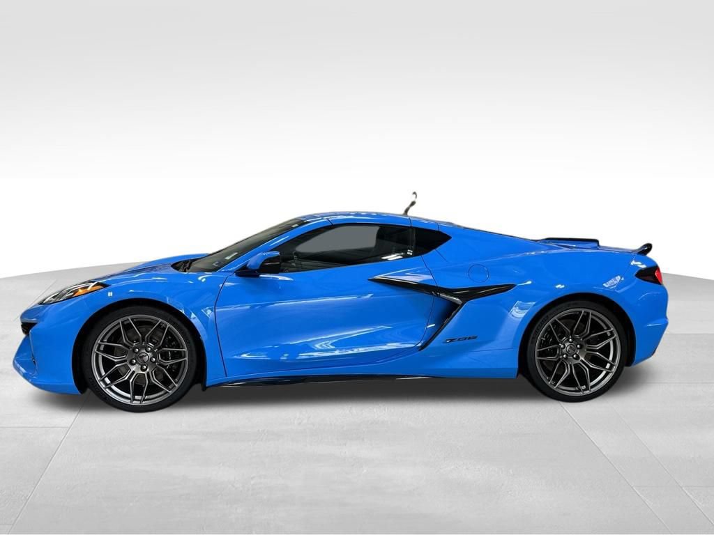 Used 2024 Chevrolet Corvette Z06 w/ Battery Protection Package RWD image 2