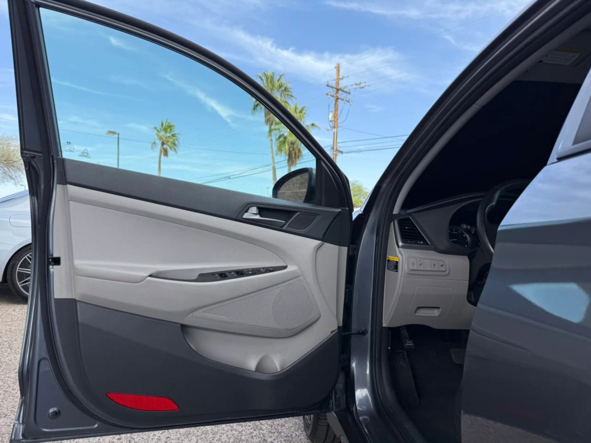 Used 2016 Hyundai Tucson Sport FWD image 36