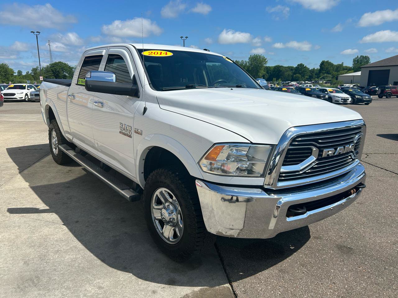 Used 2014 RAM 2500 Tradesman w/ Chrome Appearance Group AWD/4WD image 3