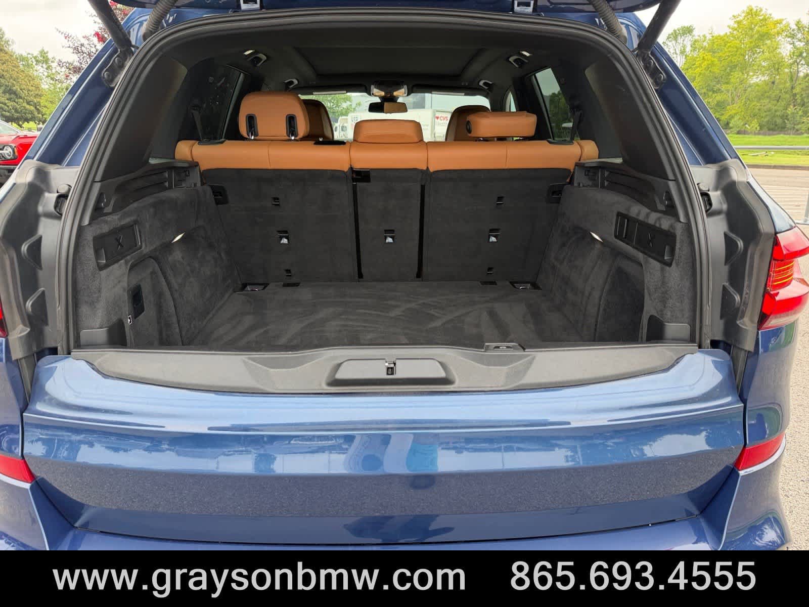 Used 2023 BMW X5 M50i w/ Parking Assistance Package AWD/4WD image 17