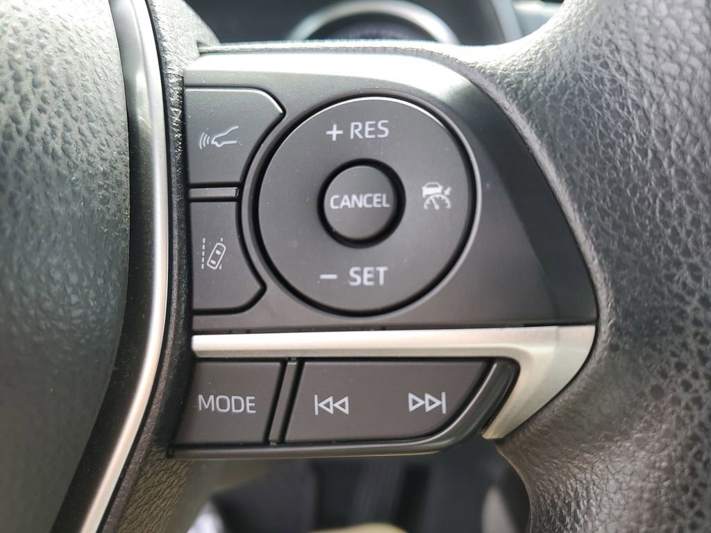 Used 2024 Toyota Camry LE w/ Convenience Package image 12