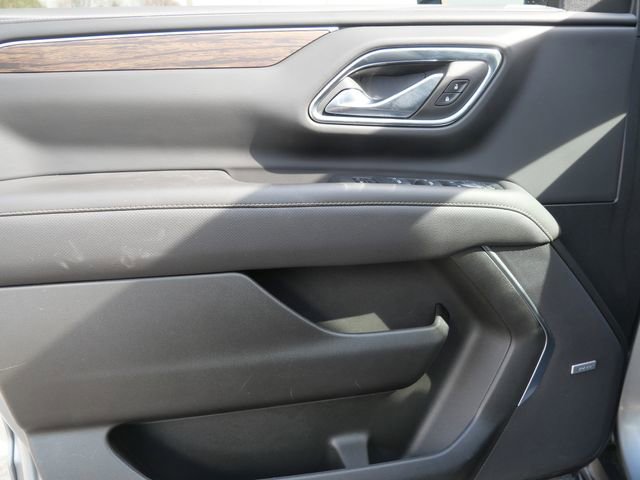 Used 2024 Chevrolet Suburban Premier w/ Max Trailering Package image 12