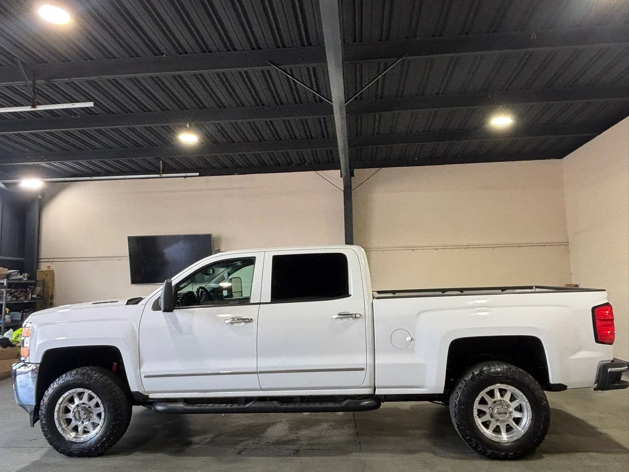 Used 2015 Chevrolet Silverado 2500 LTZ w/ Duramax Plus Package AWD/4WD image 5