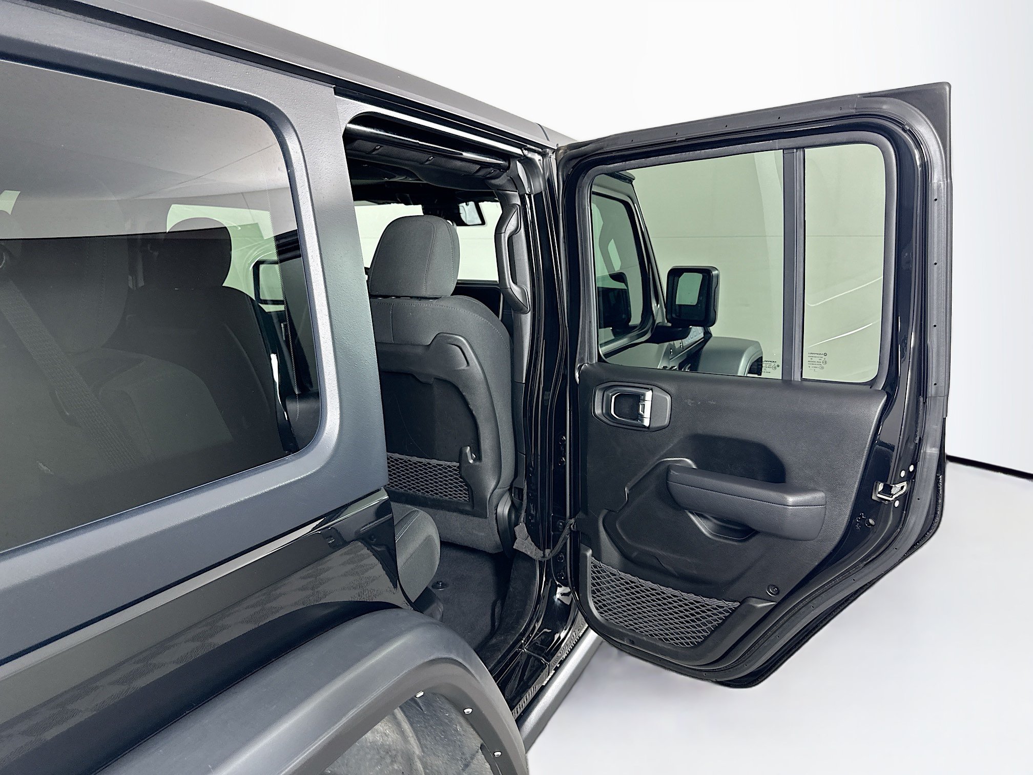 Used 2024 Jeep Wrangler Unlimited Rubicon 4xe AWD/4WD image 27