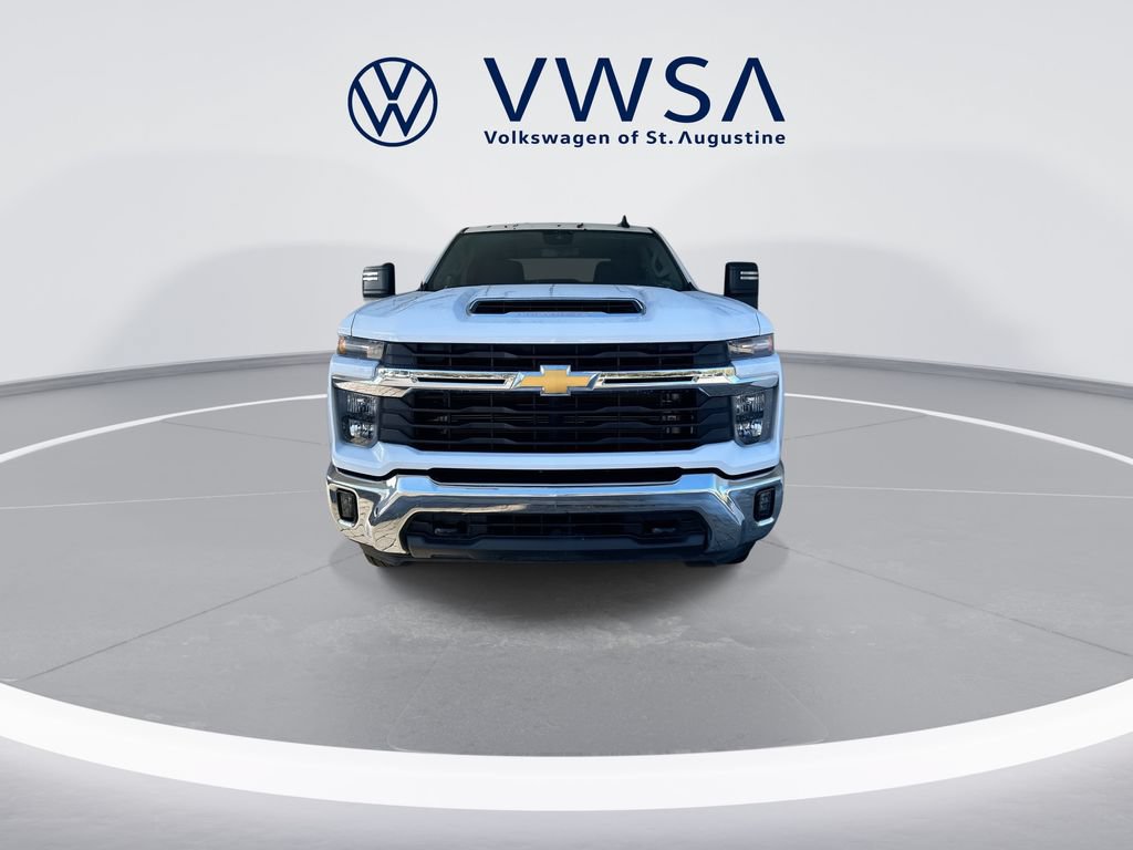 Used 2025 Chevrolet Silverado 2500 LT w/ Convenience Package AWD/4WD image 2