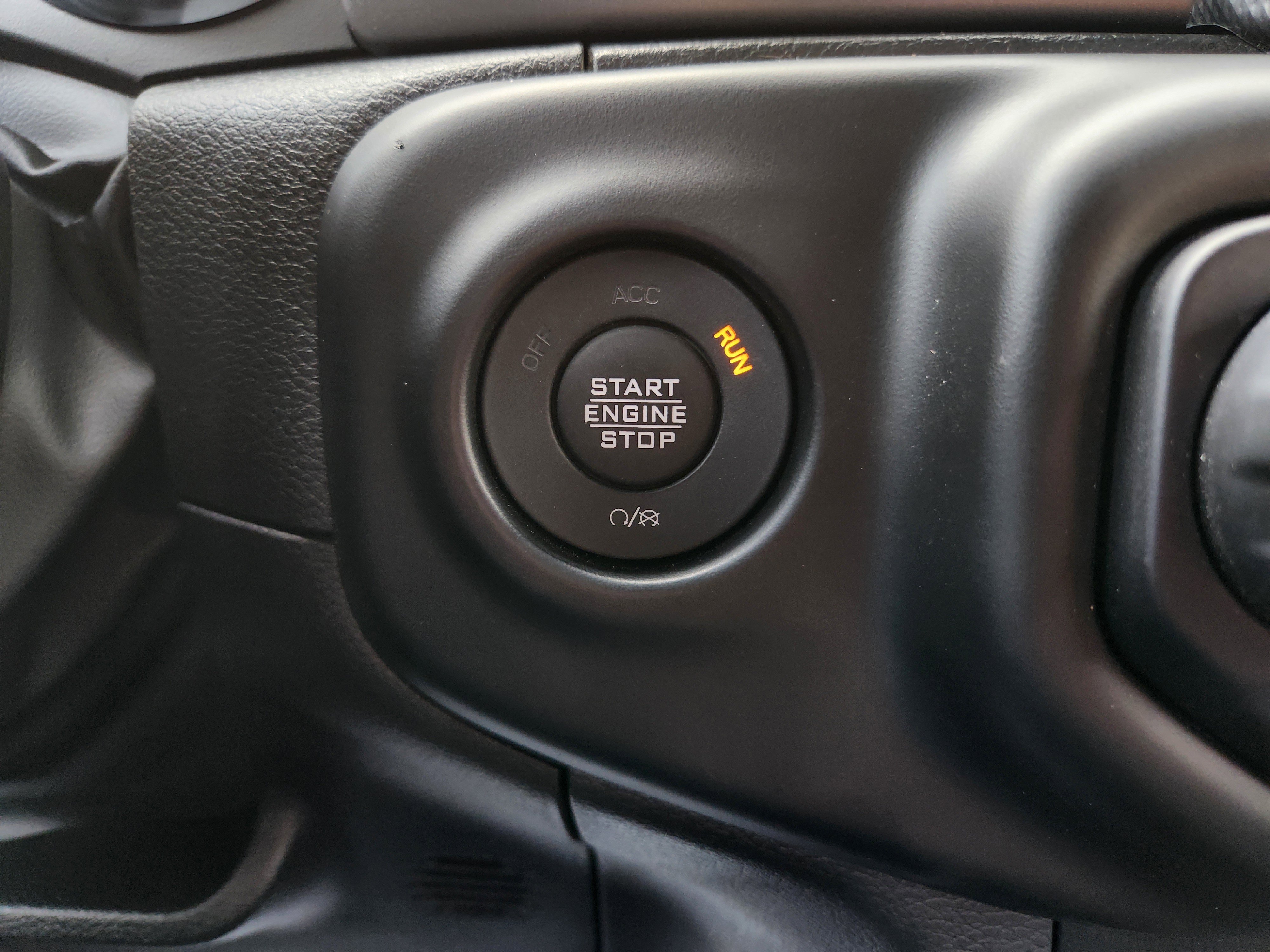 Used 2023 Jeep Wrangler Sport S image 21