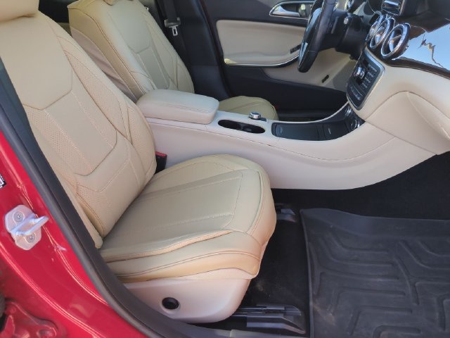Used 2015 Mercedes-Benz GLA 250 4MATIC image 18