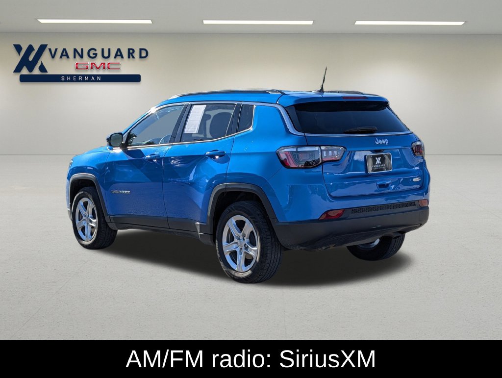 Used 2023 Jeep Compass Latitude AWD/4WD image 4